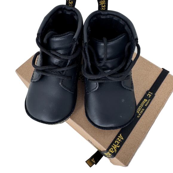 DR. Martens Nordstrom Crib Booties Baby Size 3 Black Auburn Leather Lace Up Boot - Picture 6 of 12